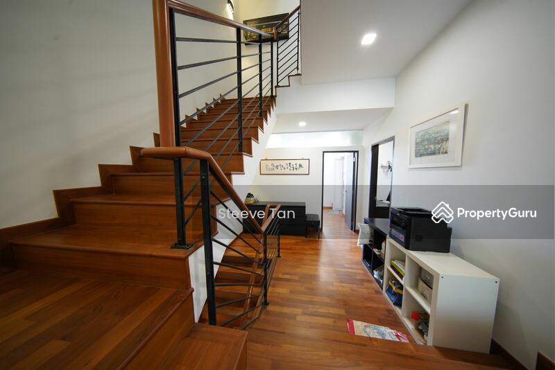Corner Terrace for Sale: D16, 489260