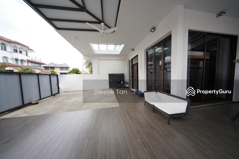 Corner Terrace for Sale: D16, 489260
