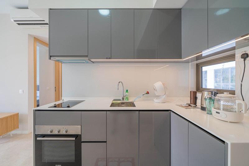 The Tre Ver Condominium For Sale, $1,438,000, 2 Bed 2 Bath 753 sqft $1,910.00 psf