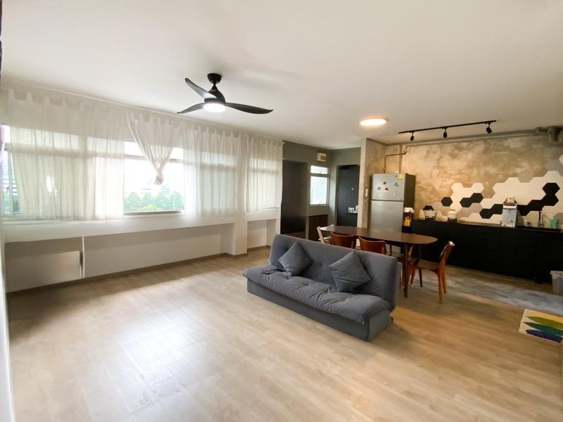 Prop-GPT: HDB Apartment: D22  275 Toh Guan Road
