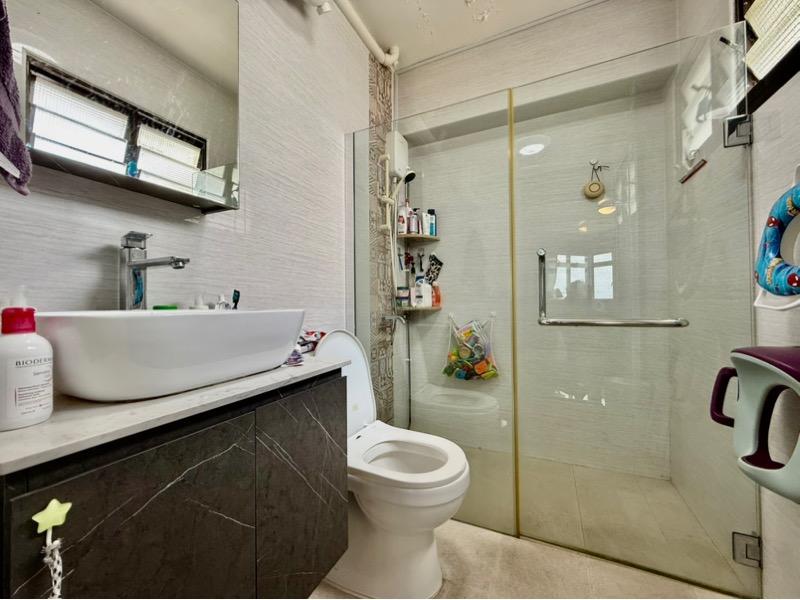 486 Admiralty Link HDB Apartment For Sale, $618,000, 3 Bed 2 Bath 1,194 sqft $518.00 psf