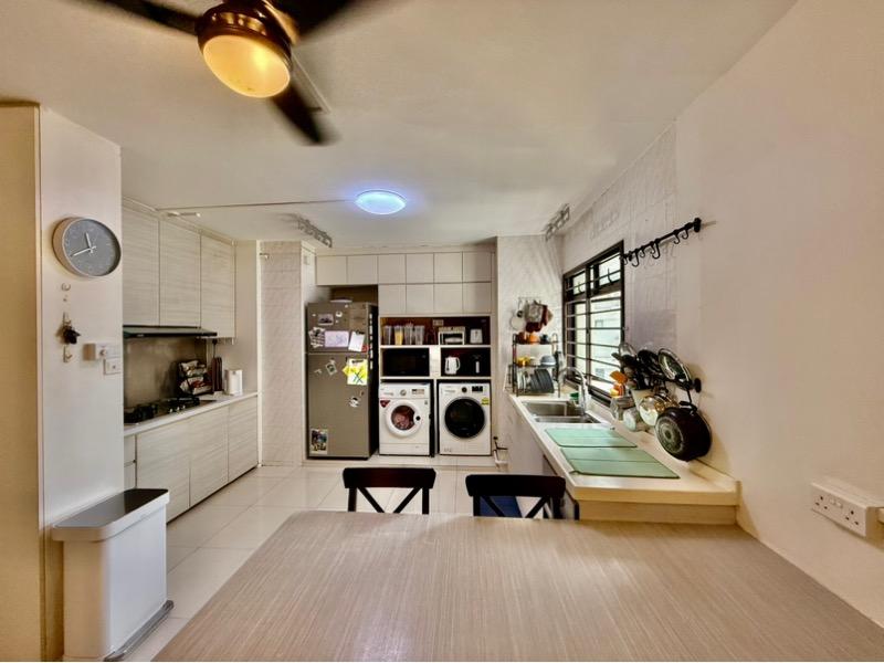 486 Admiralty Link HDB Apartment For Sale, $618,000, 3 Bed 2 Bath 1,194 sqft $518.00 psf