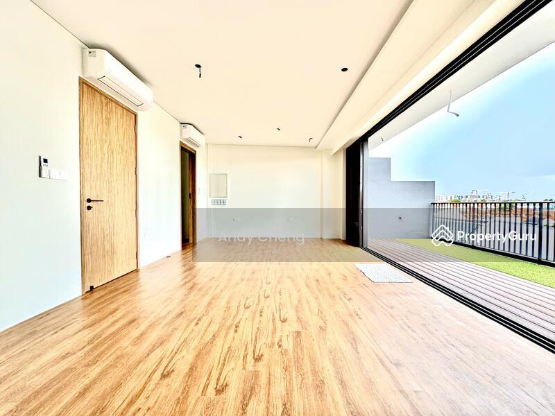 Serangoon Garden. Brand New Modern Inter Terrace!