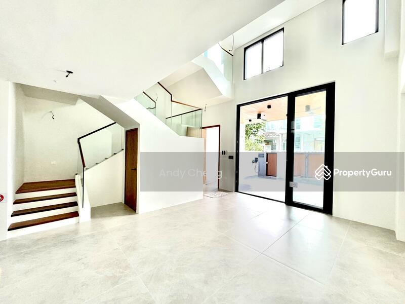 Serangoon Garden. Brand New Modern Inter Terrace!