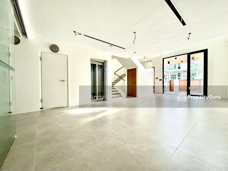 Serangoon Garden. Brand New Modern Inter Terrace!