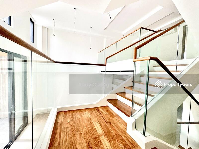 Serangoon Garden. Brand New Modern Inter Terrace!