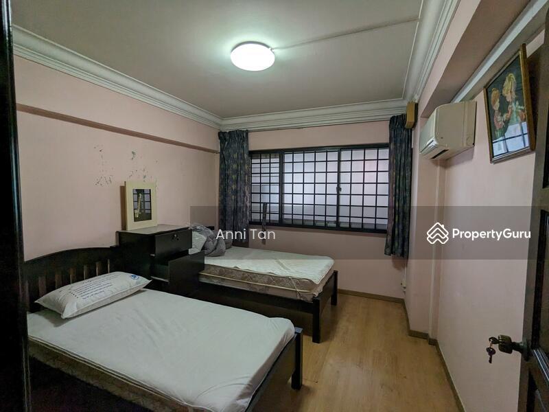 Prop-GPT: HDB Flat: D23 Choa Chu Kang 404 Choa Chu Kang Avenue 3