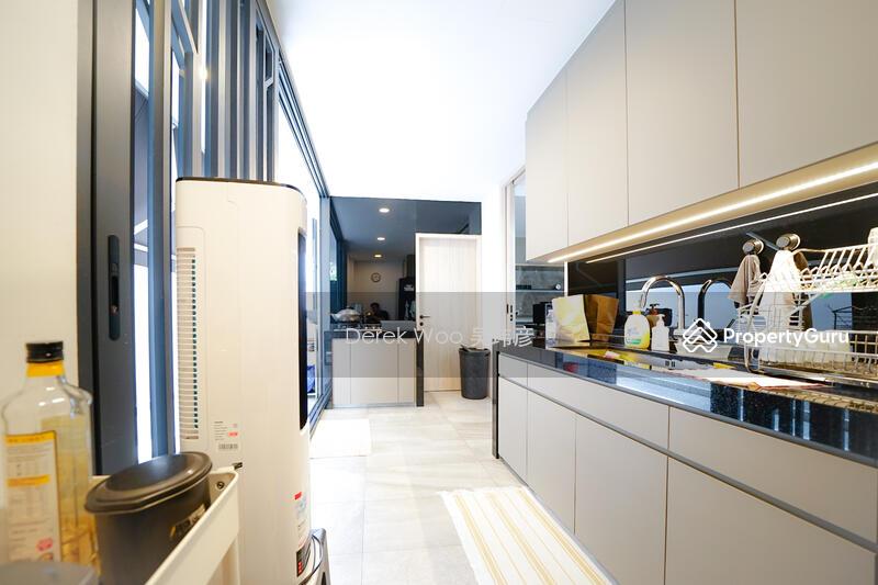 Semi-Detached for Sale: D26, 787000