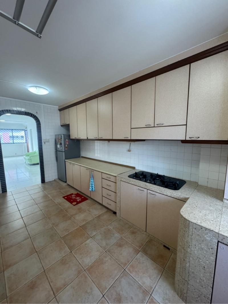 437 Tampines Street 43 HDB Apartment For Sale, $680,000, 3 Bed 2 Bath 1,119 sqft $608.00 psf