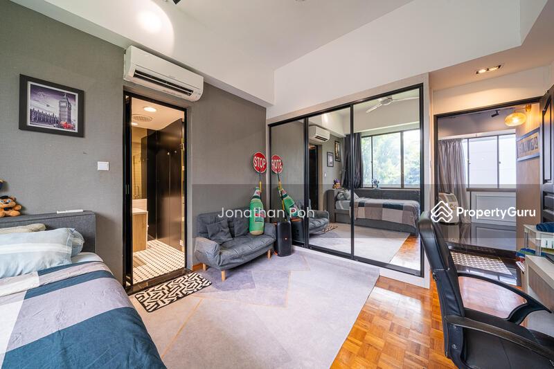 Apartment for Sale: D12, 329976