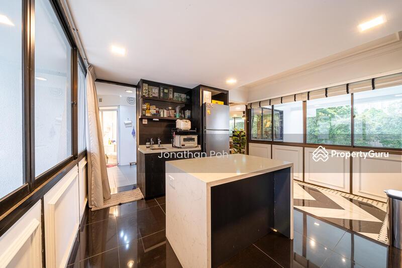 Apartment for Sale: D12, 329976