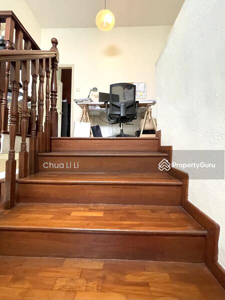 Corner Terrace for Sale: D11, 289853