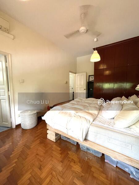Corner Terrace for Sale: D11, 289853