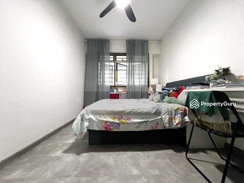 HDB Flat for Sale: D27, 750404