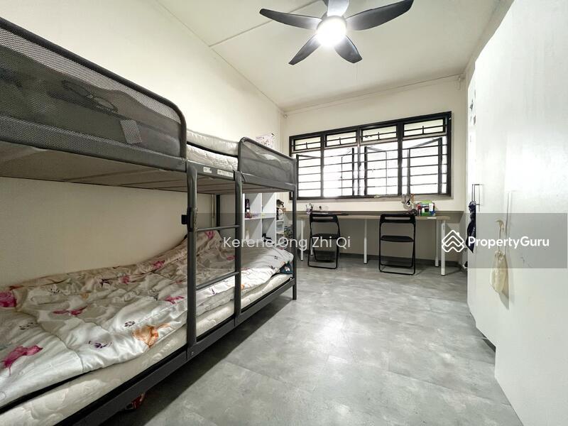HDB Flat for Sale: D27, 750404