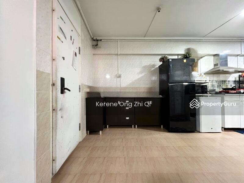 HDB Flat for Sale: D27, 750404