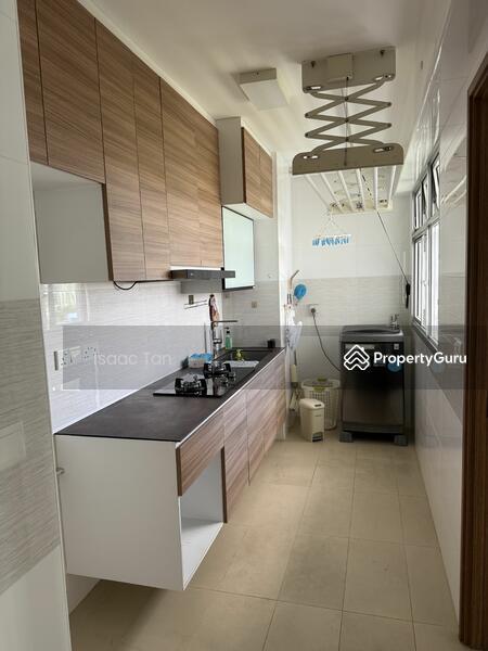 HDB Flat for Sale: Punggol, D19, 821408