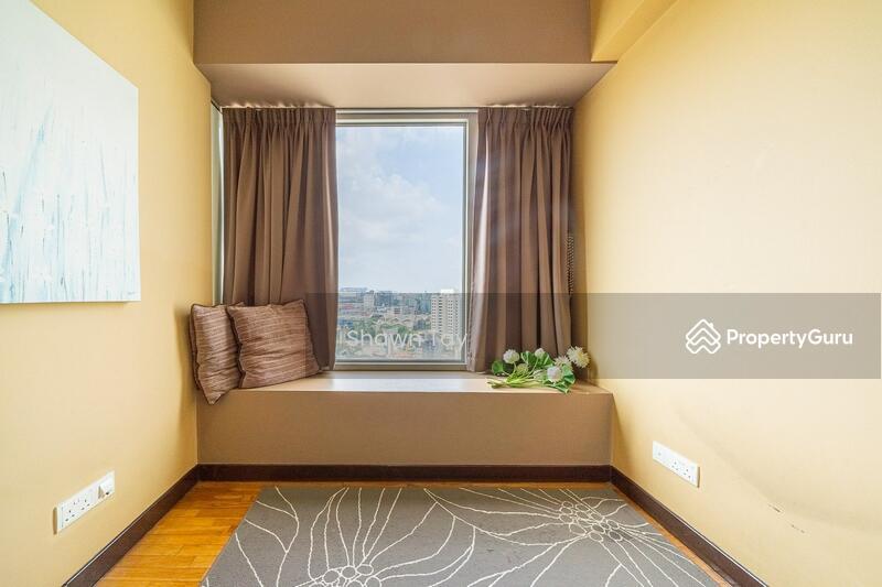 Apartment for Sale, The Centris, SGD 2,200,000 | 99-year lease
