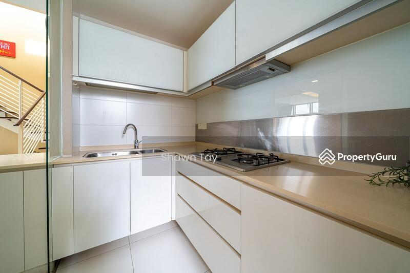 Apartment for Sale, The Centris, SGD 2,200,000 | 99-year lease