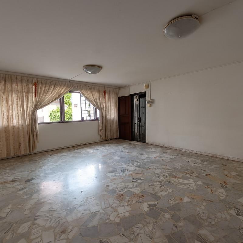 Prop-GPT: HDB Apartment: D16  37 Bedok South Avenue 2