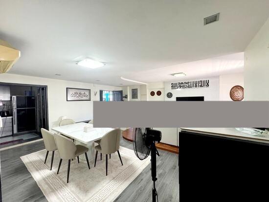 688B Choa Chu Kang Drive HDB Apartment For Sale, $630,000, 3 Bed 2 Bath 1,184 sqft $532.00 psf