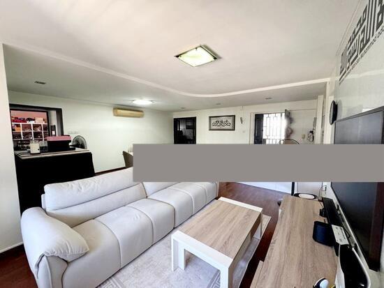 688B Choa Chu Kang Drive HDB Apartment For Sale, $630,000, 3 Bed 2 Bath 1,184 sqft $532.00 psf