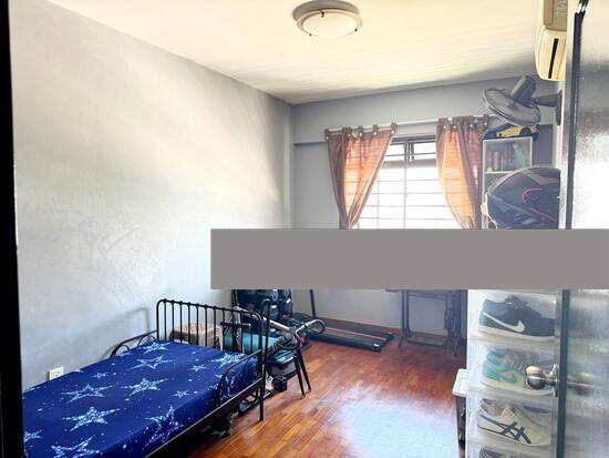688B Choa Chu Kang Drive HDB Apartment For Sale, $630,000, 3 Bed 2 Bath 1,184 sqft $532.00 psf