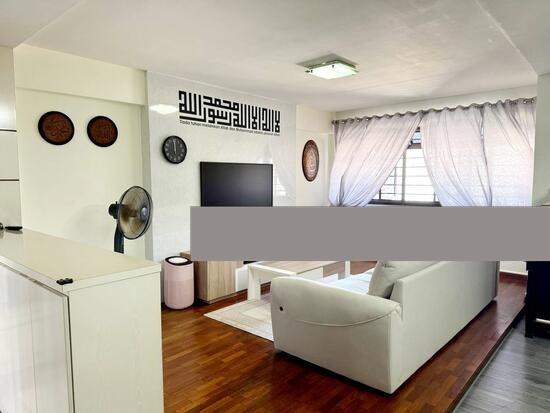 688B Choa Chu Kang Drive HDB Apartment For Sale, $630,000, 3 Bed 2 Bath 1,184 sqft $532.00 psf