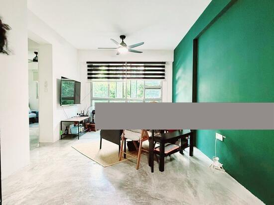 Prop-GPT: HDB Apartment: D04 Telok Blangah 93B Telok Blangah Street 31