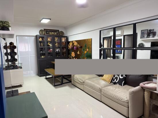 Prop-GPT: HDB Apartment: D23 Bukit Batok 162 Bukit Batok Street 11