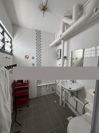 HDB Apartment for Sale, 162 Bukit Batok Street 11 HDB Apartment For Sale, $440,000, 2 Bed 2 Bath 796 sqft $553.00 psf, SGD 440,000 | 99-year Leasehold