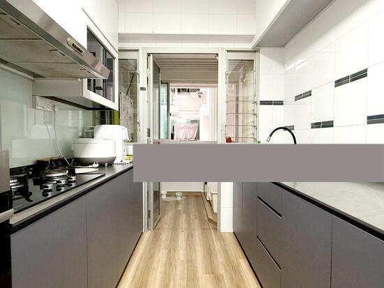 Prop-GPT: HDB Apartment: D27 Yishun 424D Yishun Avenue 11