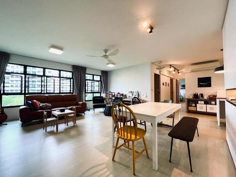 808A Choa Chu Kang Avenue 1 HDB Apartment For Sale, $720,000, 3 Bed 2 Bath 1,184 sqft $608.00 psf