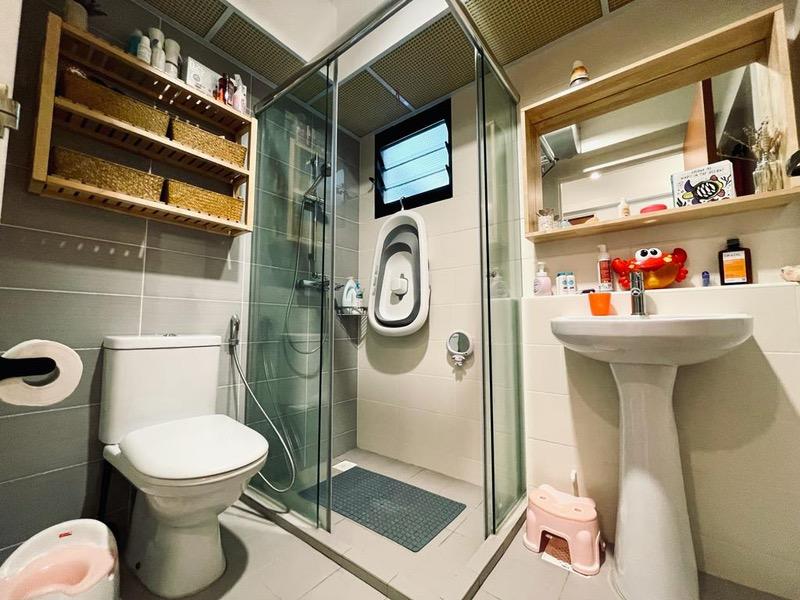 808A Choa Chu Kang Avenue 1 HDB Apartment For Sale, $720,000, 3 Bed 2 Bath 1,184 sqft $608.00 psf