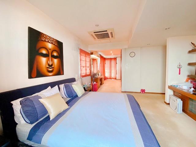 Serangoon Garden Estate Bungalow House For Sale, $11,500,000, 7 Bed 7 Bath 8,695 sqft $2,071.00 psf