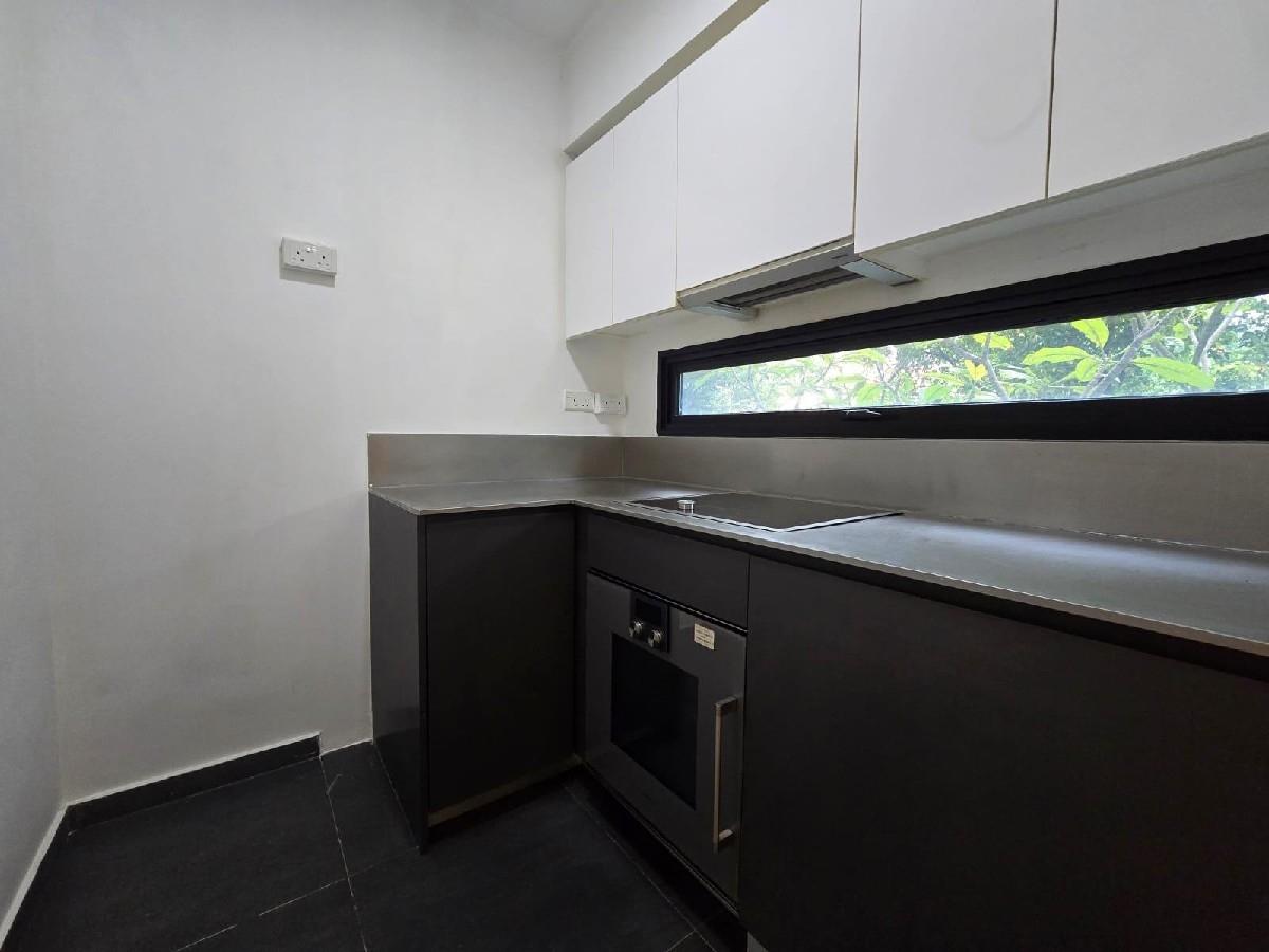 Apartment for Sale, Hijauan Apartment For Sale, $2,290,000, 2 Bed 2 Bath 1,001 sqft $2,288.00 psf, SGD 2,290,000 | Freehold