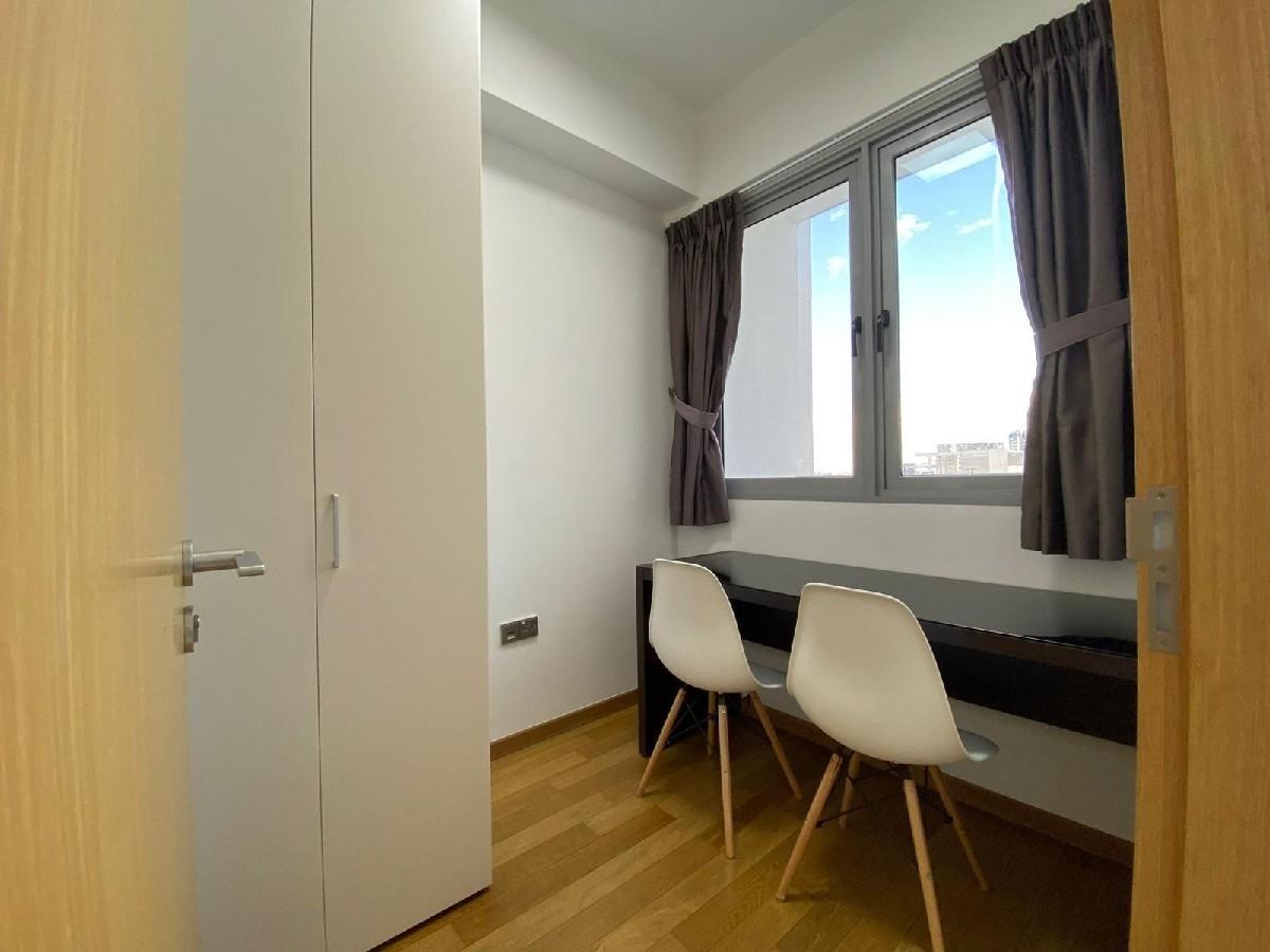 26 Newton Condominium For Sale, $1,350,000, 2 Bed 2 Bath 560 sqft $2,411.00 psf