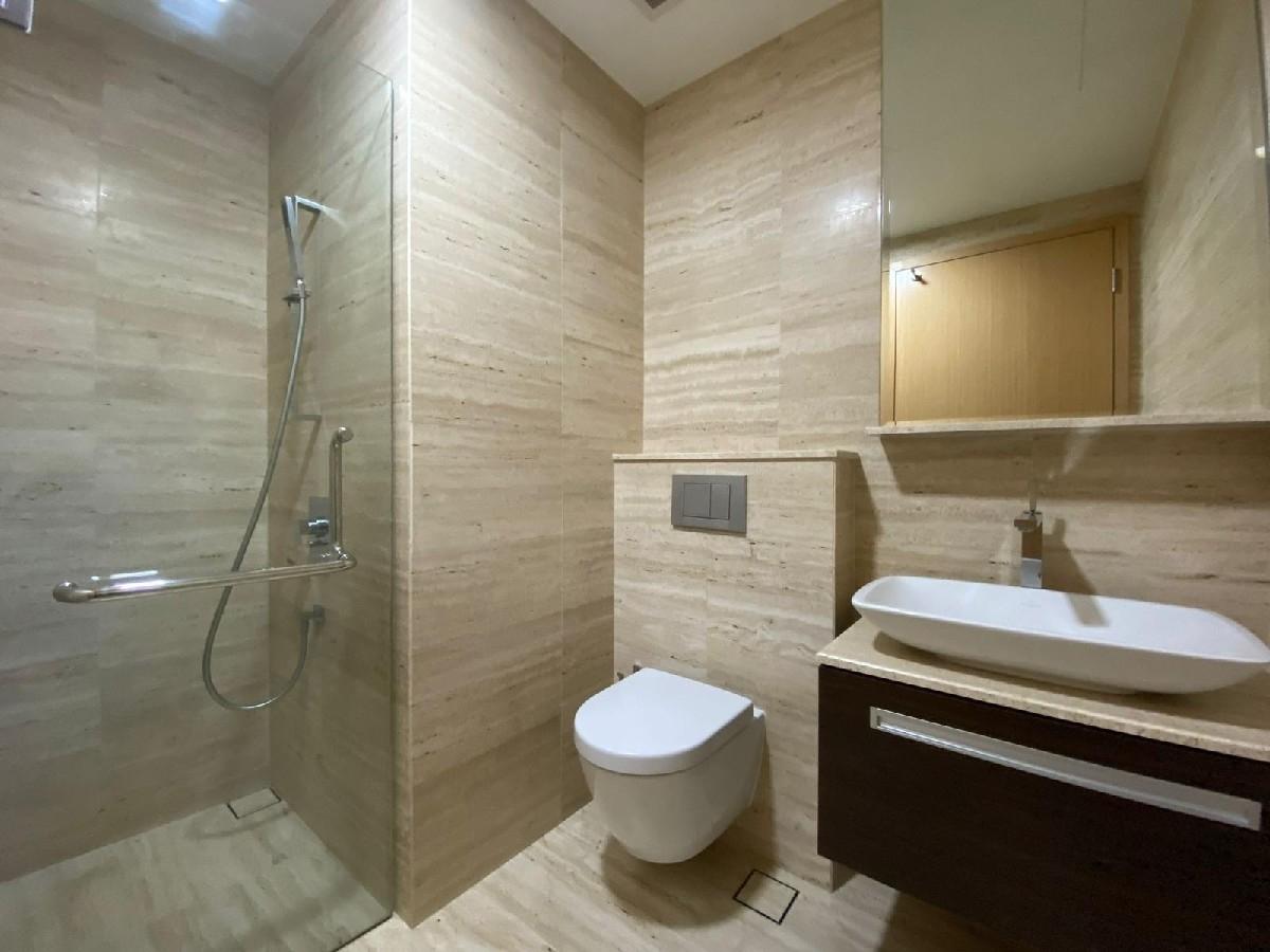 26 Newton Condominium For Sale, $1,350,000, 2 Bed 2 Bath 560 sqft $2,411.00 psf