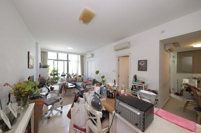 The Montana Condominium For Sale, $1,288,000, 2 Bed 1 Bath 614 sqft $2,098.00 psf