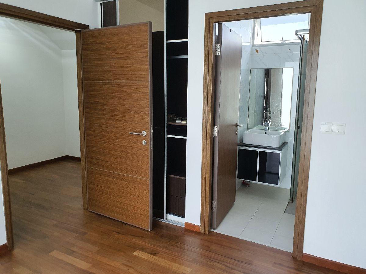 Loft @ Nathan Condominium For Sale, $1,750,000, 2 Bed 2 Bath 990 sqft $1,768.00 psf