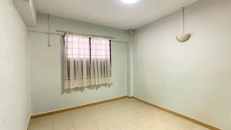 HDB Apartment for Sale, 30 Marine Crescent HDB Apartment For Sale, $486,000, 2 Bed 1 Bath 64 sqft $7,594.00 psf, SGD 486,000 | 99-year Leasehold