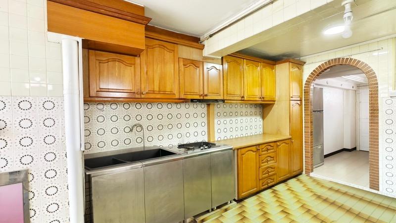 HDB Apartment for Sale, 30 Marine Crescent HDB Apartment For Sale, $486,000, 2 Bed 1 Bath 64 sqft $7,594.00 psf, SGD 486,000 | 99-year Leasehold