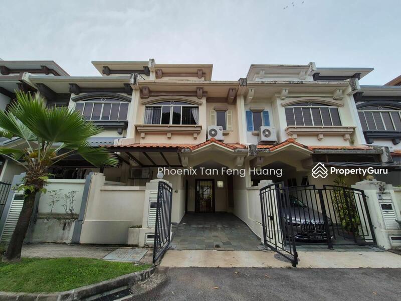 Prop-GPT: Terrace: D17  3 Sty FH Terrace w 5 ensuites face PARK • Changi Heights