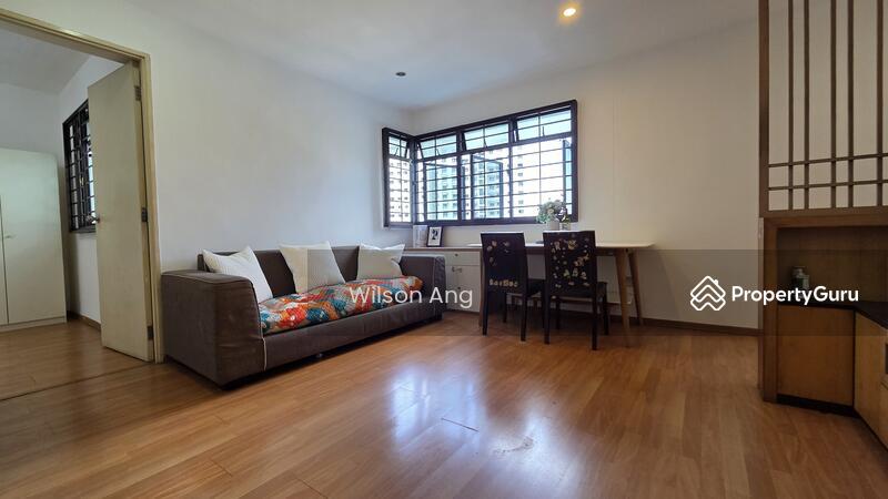 Prop-GPT: HDB Flat: D22 Boon Lay 655B Jurong West Street 61