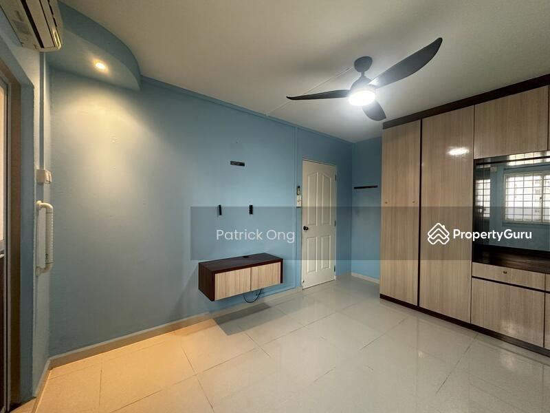 HDB Flat for Sale, 414 Bukit Batok West Avenue 4, SGD 450,000 | 99-year lease