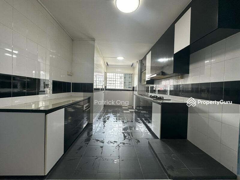 HDB Flat for Sale, 414 Bukit Batok West Avenue 4, SGD 450,000 | 99-year lease