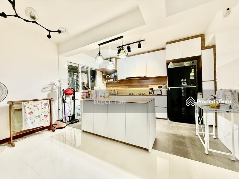 HDB Flat for Sale: Yishun, D27, 761674