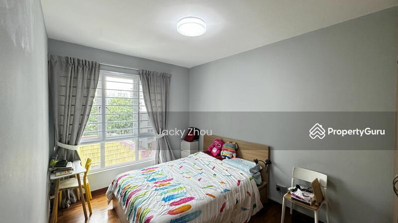 Executive Condominium for Sale: Boon Lay, D22, 648353