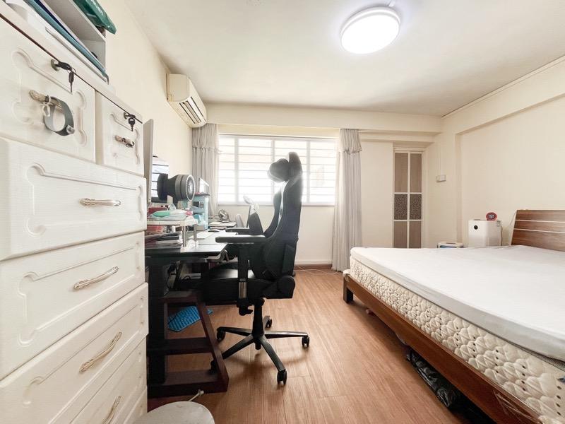 HDB Apartment for Sale: Yishun, D27, 760757