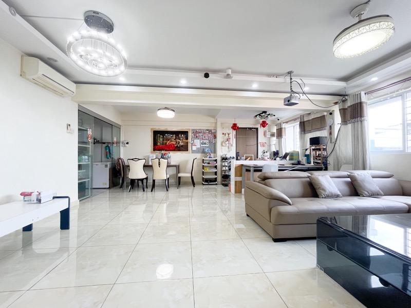 HDB Apartment for Sale: Yishun, D27, 760757